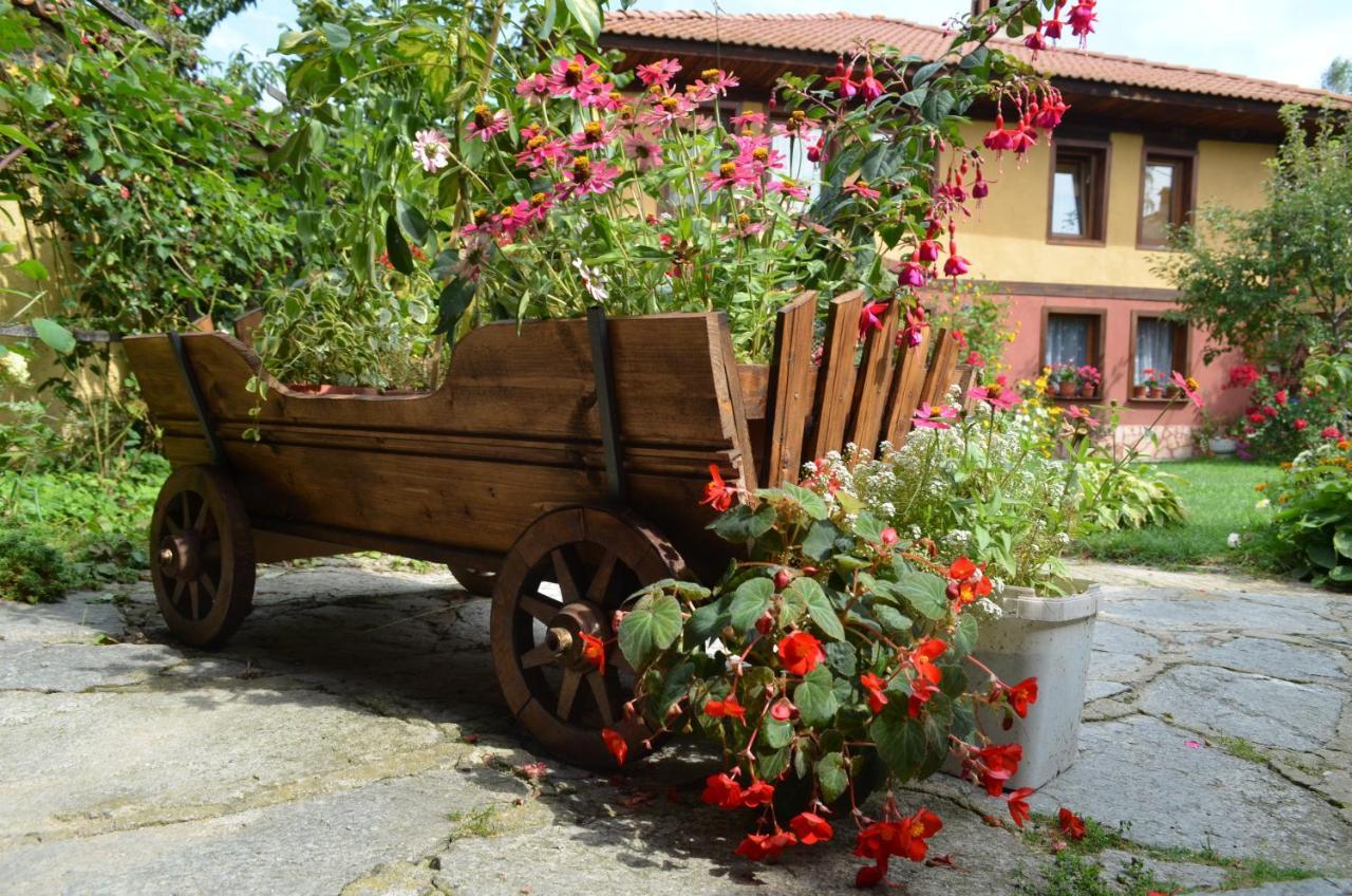 Guest House Zlatniyat Telets Koprivshtitsa Exterior photo
